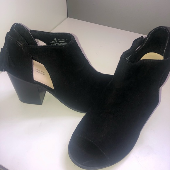 Heels - Picture 2 of 4